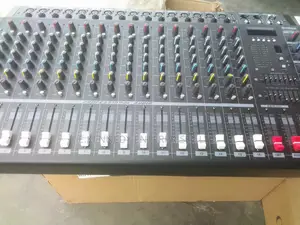 16 Channels Professional Powered Mixer