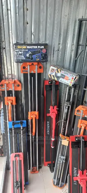 Tiles Cutter Machine