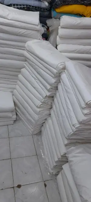 Pure Cotton White Bedsheets and Duvet Materials