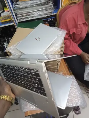 Laptop HP EliteBook x360 1030 G2 256GB Intel Core i5 SSD 256GB
