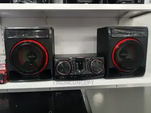 LG Xboom Home Theater 950 Watts