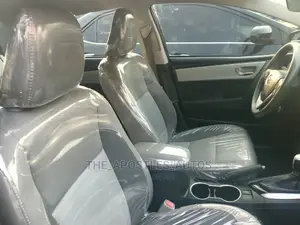 Toyota Corolla 2017 Gray