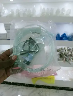 Hospital Oxygen Mask, With Strap, Child