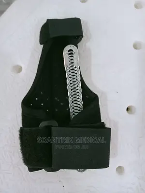 Thumb Finger Splint Immobilizes