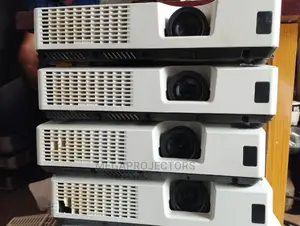 Hitachi White Projector CP-RX94