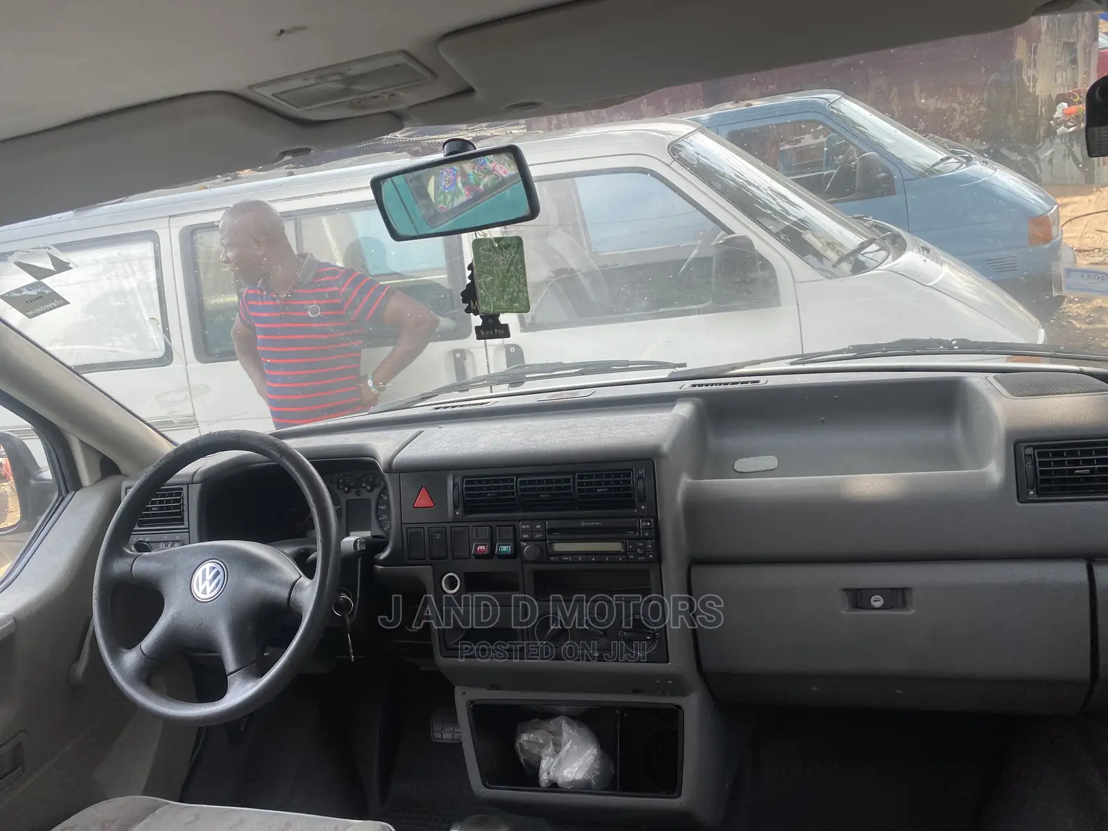 Volkswagen Transporter 2000 White
