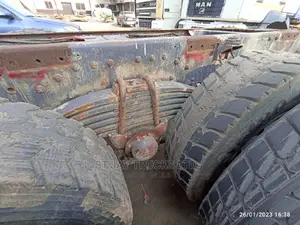 Mercedes Benz 2526