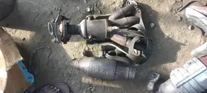 Engine and Centre Catalyst Toyota Avensis