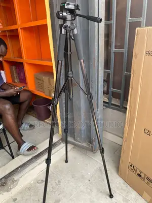 Weifeng WF-3560 Tripod Stand