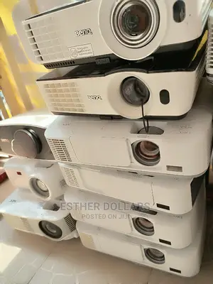 Direct London Used HDMI Projector in Benin City