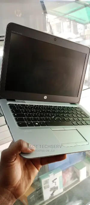 Laptop HP EliteBook 820 G3 8GB Intel Core I7 SSD 256GB