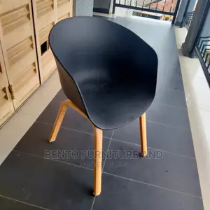 Quality Waiting Chair