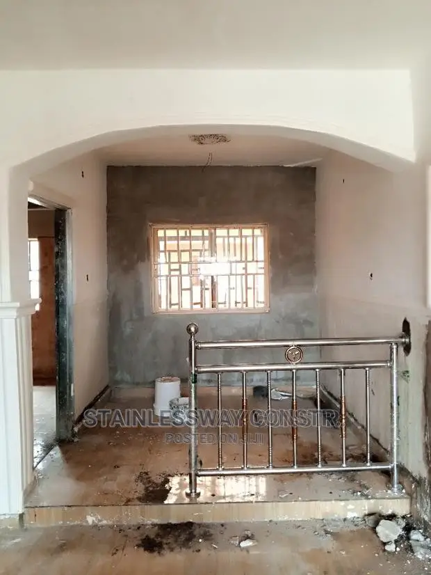 Stainless Railing Dining Space