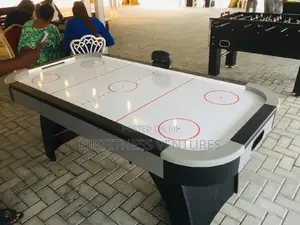 Air Hockey With Digital Counter