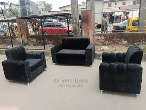 4 Sitter Home/Office Couch/Sofa