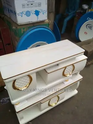 Luxurious Set of Tv Stand With Centre Table