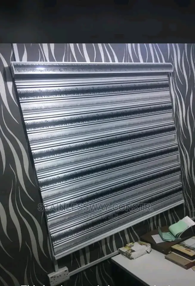 Window Blind Court