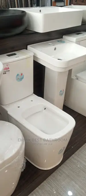 Main England Wc Set With the Wash Hand Basin