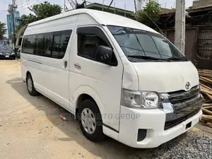 Toyota HiAce 2015 White