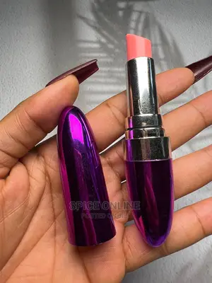 Hq : Hot Lipstick Vibrator