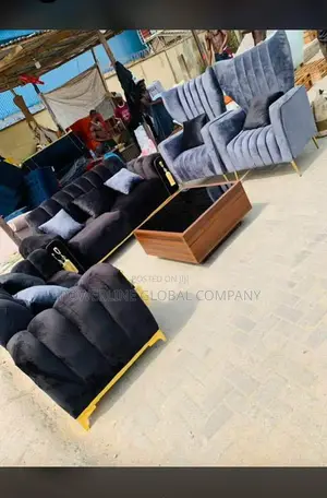 Couch of 7 Seater for Homes/ Hotels/ Lounges/ Guesthouses