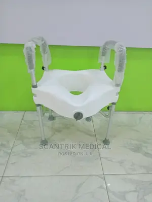Toilet Seat With Tool Free Removable Arms