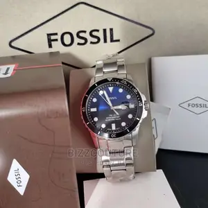 Original FOSSIL Silver Steel Strap Watch Available in Store