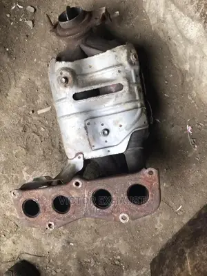 Engine Catalyst Toyota RAV4 2002 Model