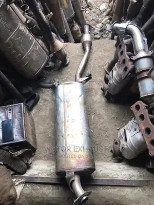 Centre Catalyst and Exhaust Pot Toyota RAV4 2017