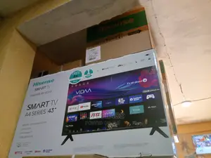 Hisense 43'' Brand New Smart TV - With a Free Wall Bracket