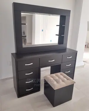 Dresser Set
