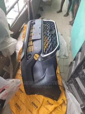 From Bumper Toyota Corolla Cross 2021
