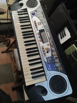Yamaha PSR160 49-Note Portable Electronic Keyboard