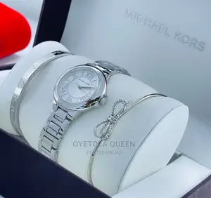 Original Women’S Michael Kors Wristwatch and Bracelets
