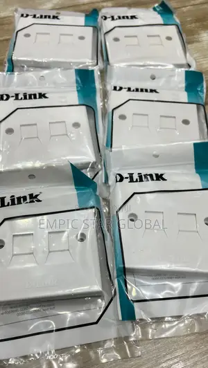 Double Faceplate Accepts One Keystone Jack