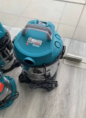 Total 30l Wet and Dry Tvc13301 Vacuum Cleaner 1300w