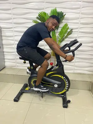 Commercial Spinning Bike With Display Quality Standard Size
