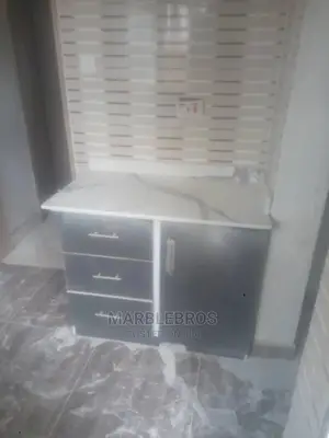 White Marble Stone Countertop Finishing MB
