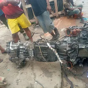 Nissan Pathfinder Engine And Transmission 2002.