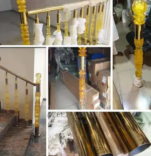 Gold Stainless Steel Cristal Stand