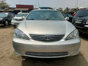 Toyota Camry 2006 Silver