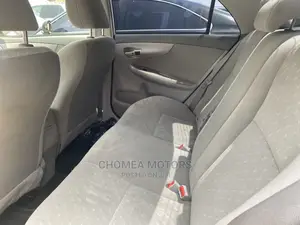 Toyota Corolla 2011 White
