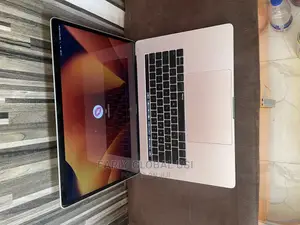 Laptop Apple MacBook Pro 2019 16GB Intel Core I7 SSD 512GB