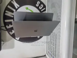 Laptop Apple MacBook Pro 2019 4GB Intel Core I9 SSD 1T