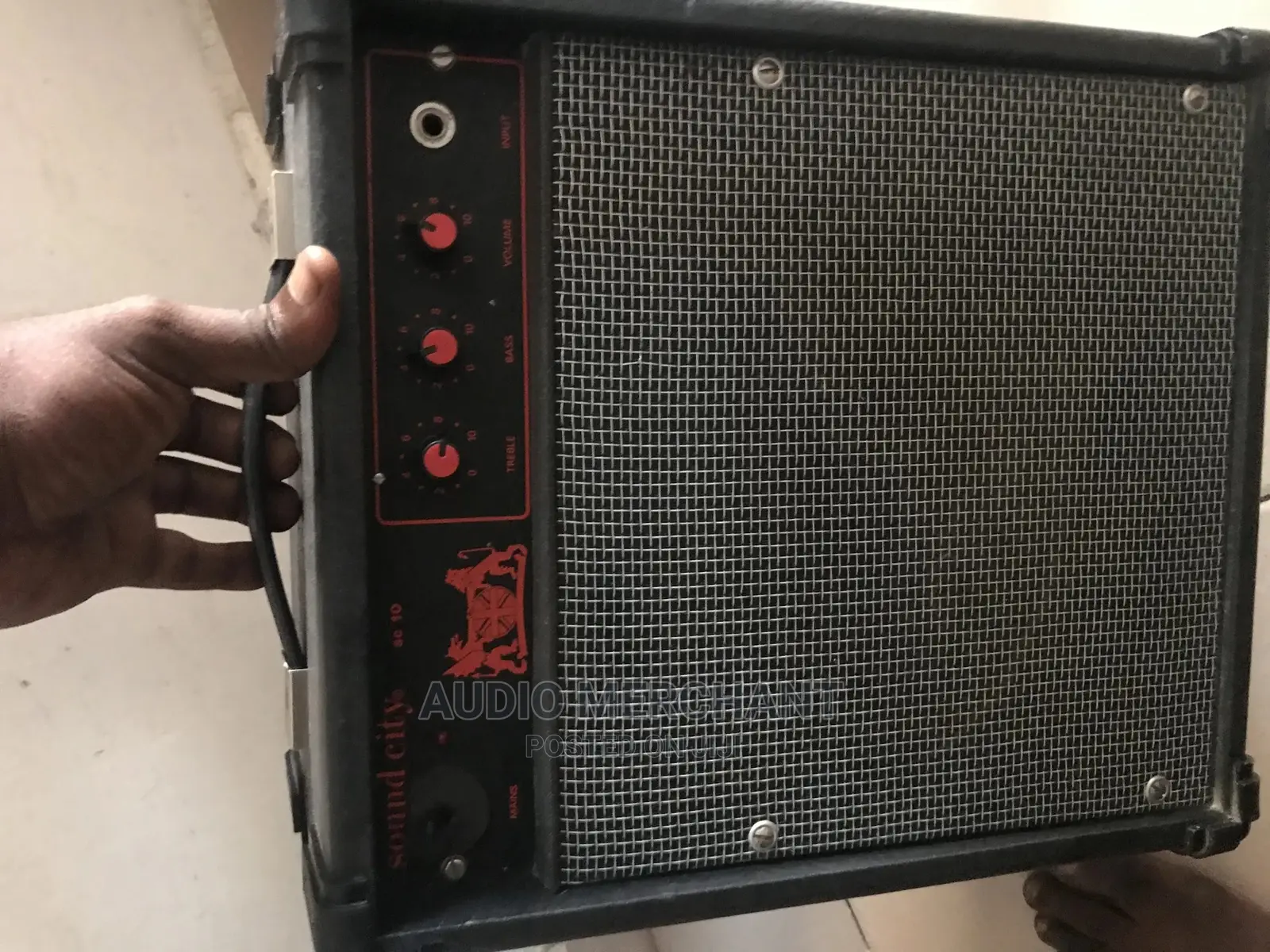 Bass Guitar Amplifier