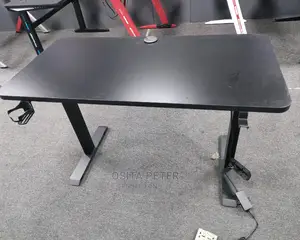 Motorized Adjustable Height Desk 1.4meter