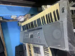 Yamaha PSR 450 Electronic Keyboard