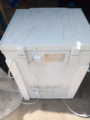 Midea Table Top Fridge 100liters