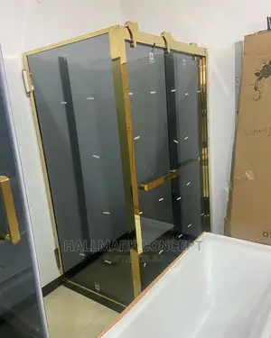 10mm Tempared Shower Cubicle