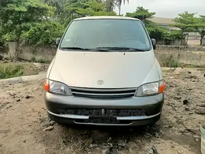 Toyota HiAce 2001 Grey